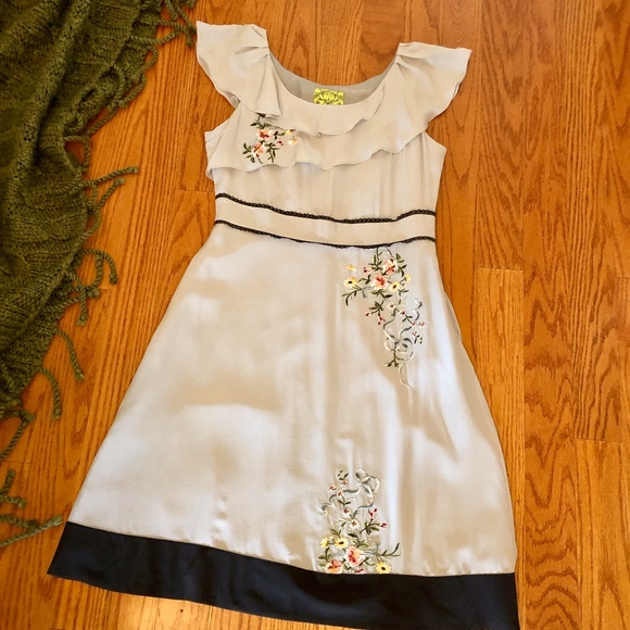 Anthropologie Dresses & Skirts - Anthropologie/Floreat Gray Motif Silk Dress